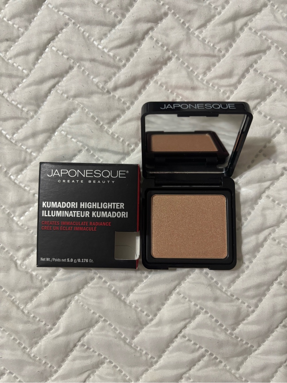 Japonesque Kumadori Highlighter — Warm Champagne Glow
